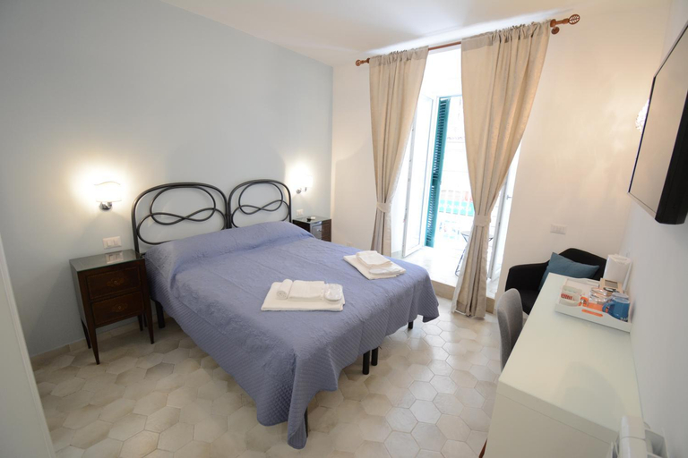 Others 2, B&B Palazzo de Campora, Napoli