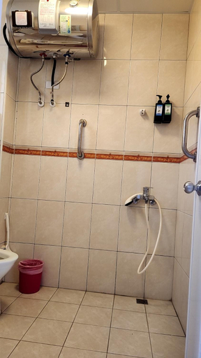 Bathroom 7