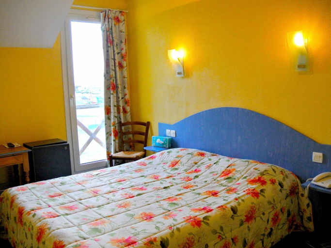 Bedroom 2, Logis Argonne Hotel, Ardennes