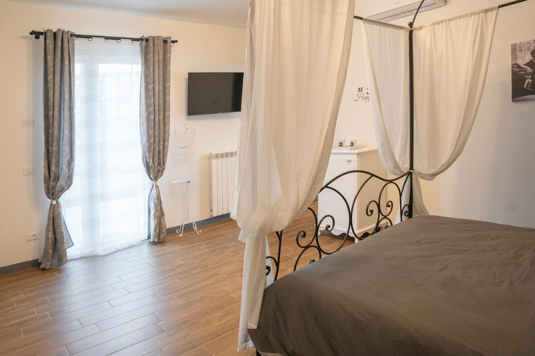 Bedroom 14
