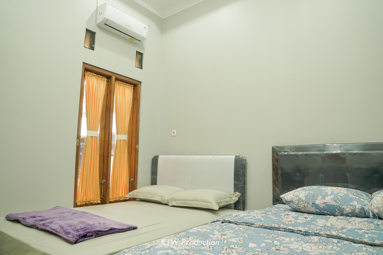 Bedroom 2, M Stay Guest House Jogja, Sleman