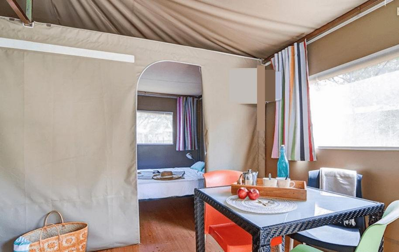 Others 5, Hebergements camping "Les pieds dans l'eau", Finistère