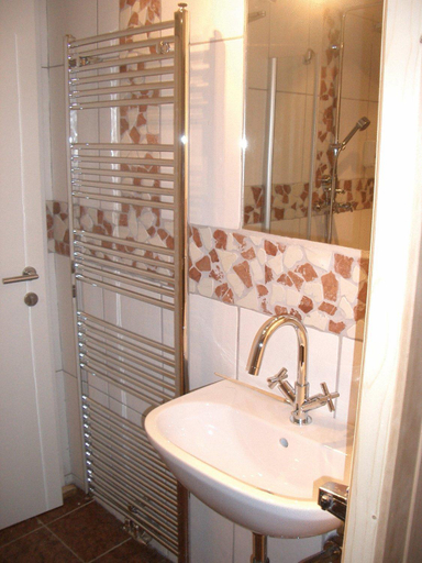 Bathroom 2, Torrenerhof, Hallein