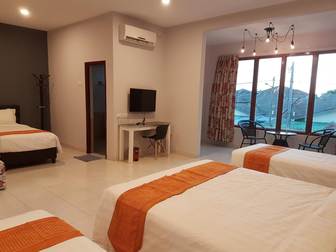 Others 2, White House Homestay, Kinta