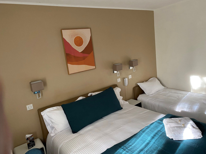 Bedroom 3, Hôtel Beausoleil, Drôme