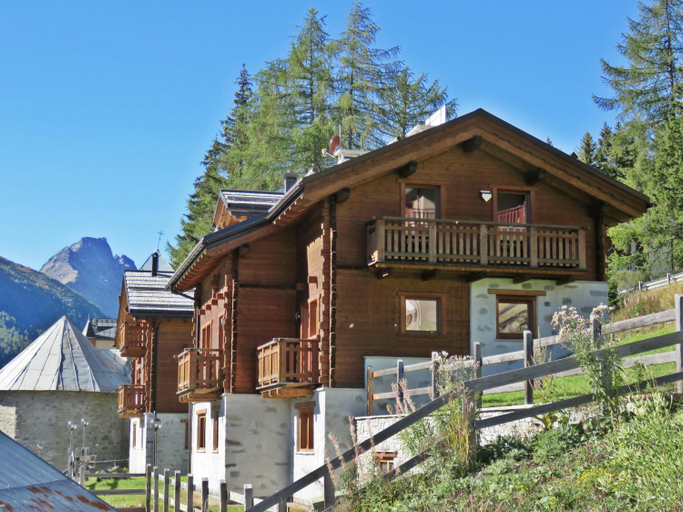 Others 4, Chalet Selva, Sondrio
