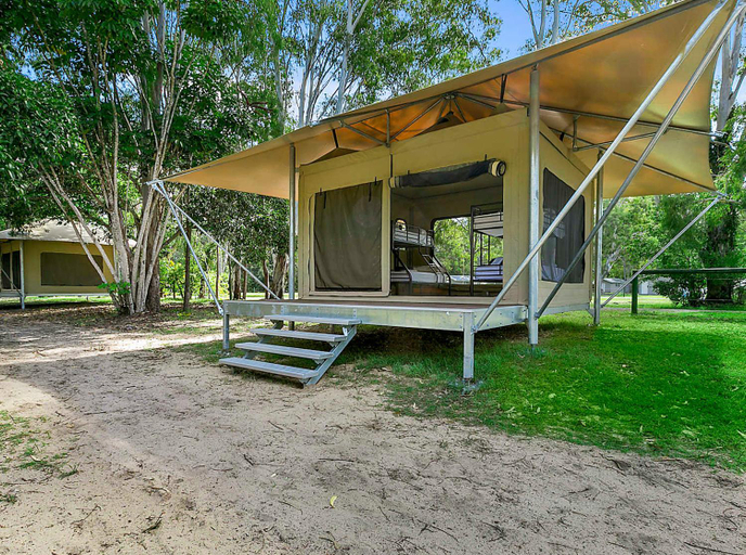Habitat Noosa, Noosa Bal
