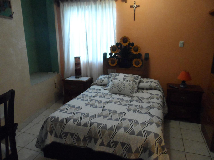 Bedroom 3, Hotel Internacional Malitsin, Guanajuato