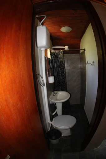 Bathroom 4, Brilho do Sol, Nova Friburgo