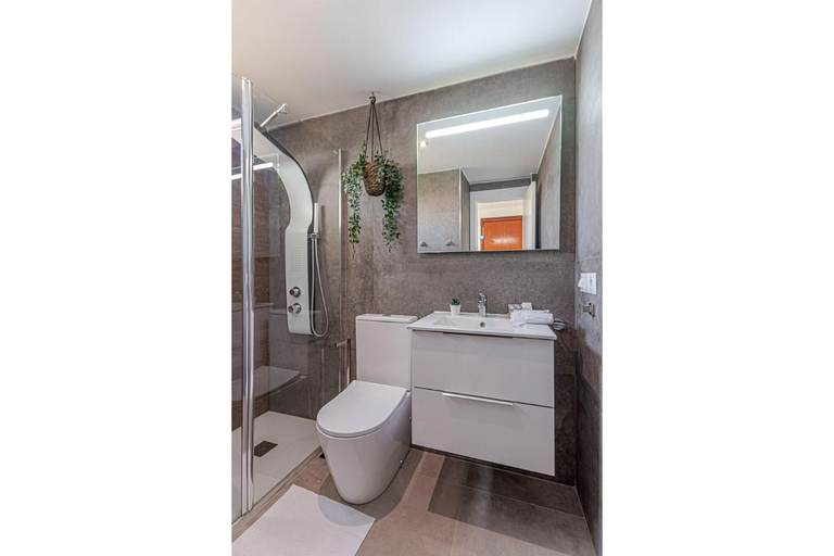 Bathroom 3, Beachfront with Spectacular views and Swimming pool, Málaga