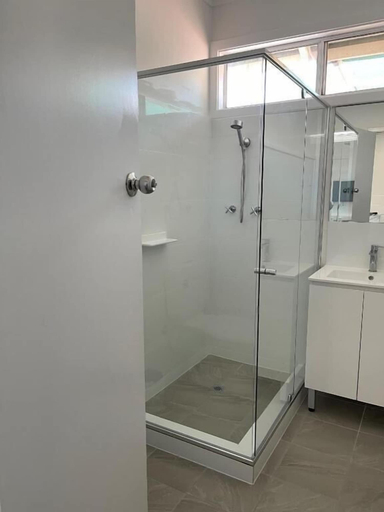 Bathroom 2, Busselton Jetty Chalets, Busselton