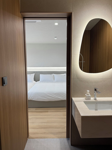 Bathroom 4, H AVENUE SONGJEONG, Haeundae