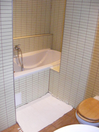 Others 4, Palatinus Apartment, Budapesti