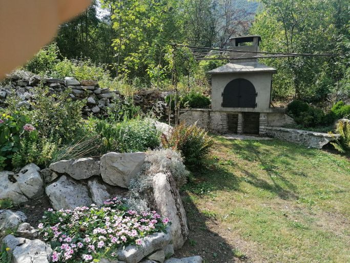 Others 3, APARTMAJI VALTER, Bovec