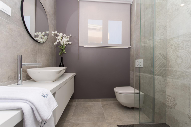 Bathroom 3, Villa Royal, Trogir