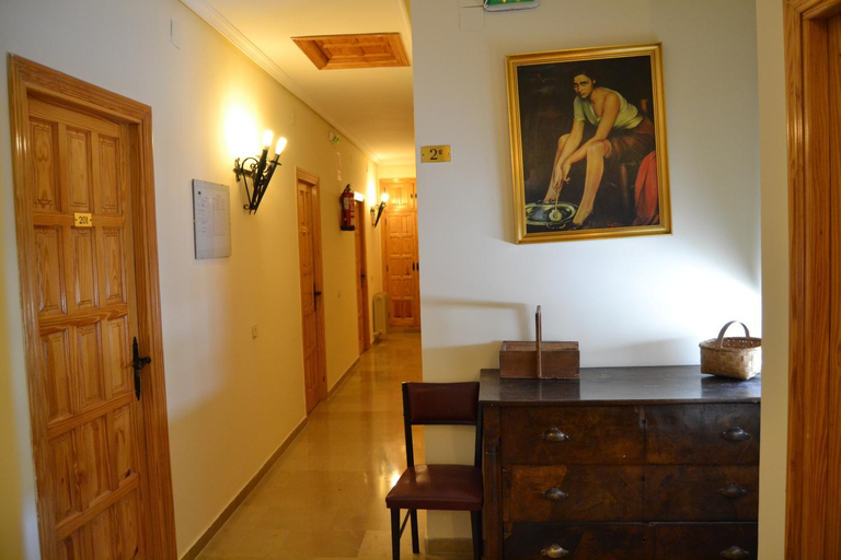 Others 5, Hostal Los Claveles, Cuenca