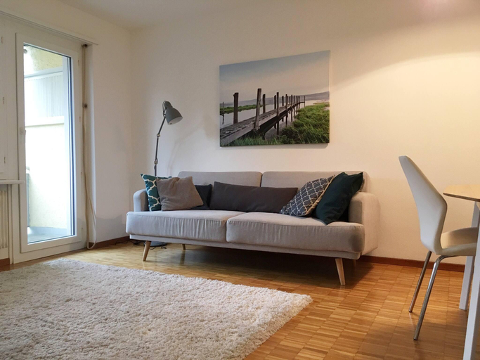 Others 4, Entire house - 2 Zimmer mit Balkon, zentrale ruhige Lage, Sankt Gallen