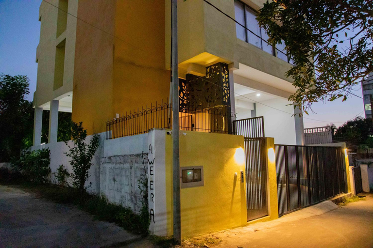 Others 3, ARON'S Lavinia SAPPHIRE, Dehiwala-Mount Lavinia