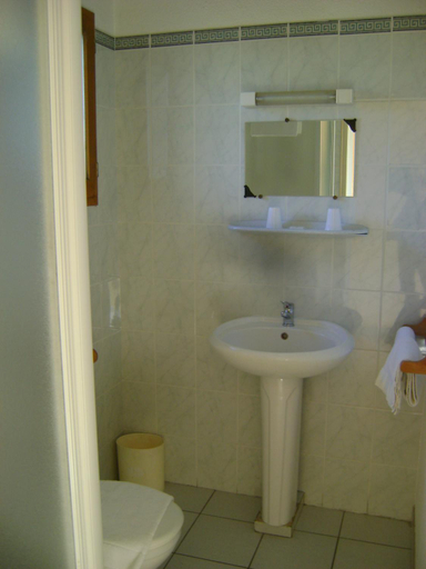 Bathroom, Hotel La Casera, Haute-Garonne