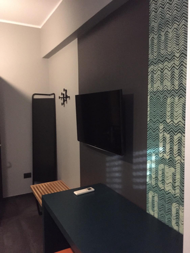 Others 4, Tiburtina Suites, Roma, Rome