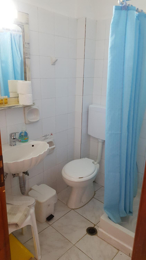 Bathroom 4, Aeolos Hotel Apartments, Peloponnese