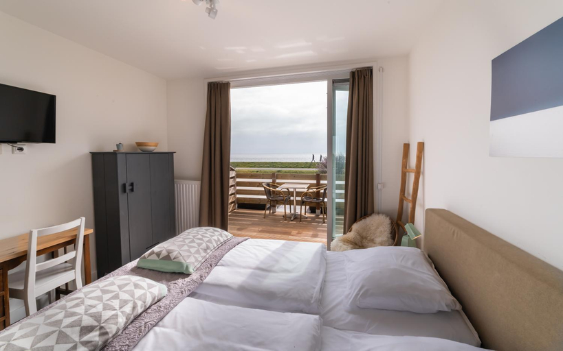 Bedroom 2, Het Vlielandhotel, Vlieland