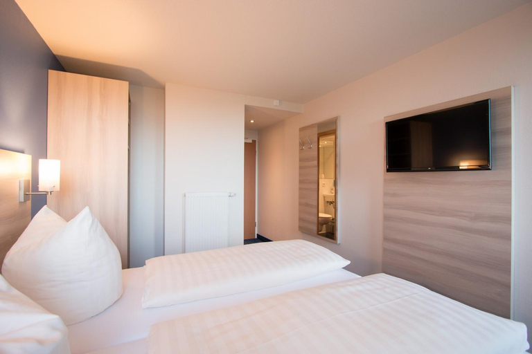 Bedroom 3, Motel 44, Soest