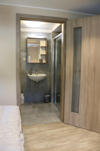 Others 2, Apartmany Lama, Opava