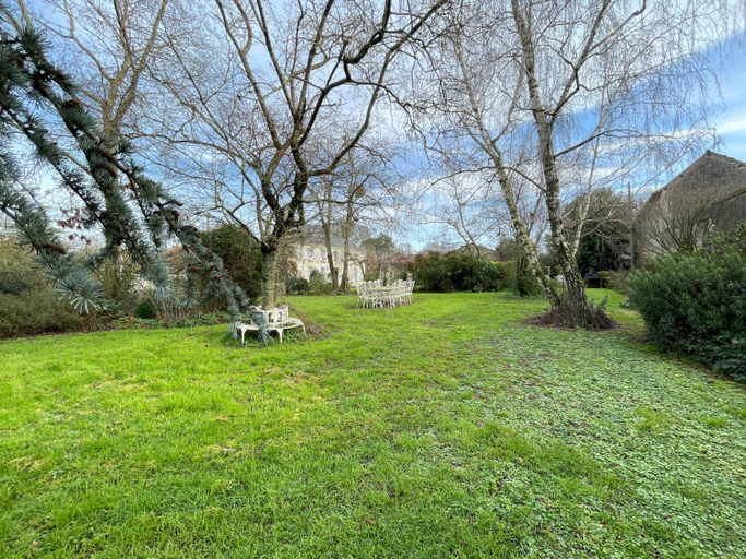Others 5, Chambre de charme dans un jardin de 1500m2, Maine-et-Loire