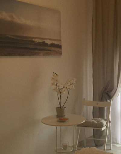 Others 4, La Casa di Isabella Loreto, Ancona