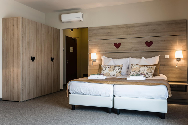 Bedroom 3, Levendula Hotel Algyő, Szeged