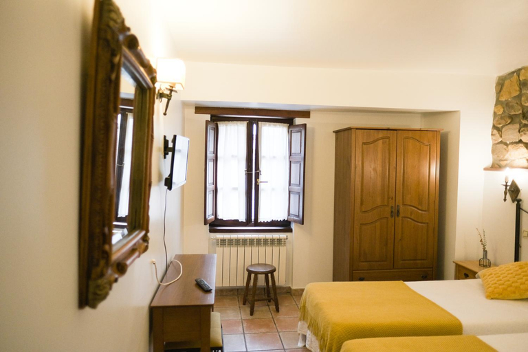 Bedroom 2, Posada la Estela de Barros, Cantabria