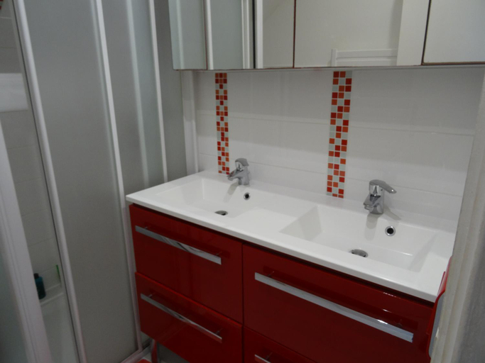 Bathroom 3, Maison d'hotes les roses tremieres, Essonne