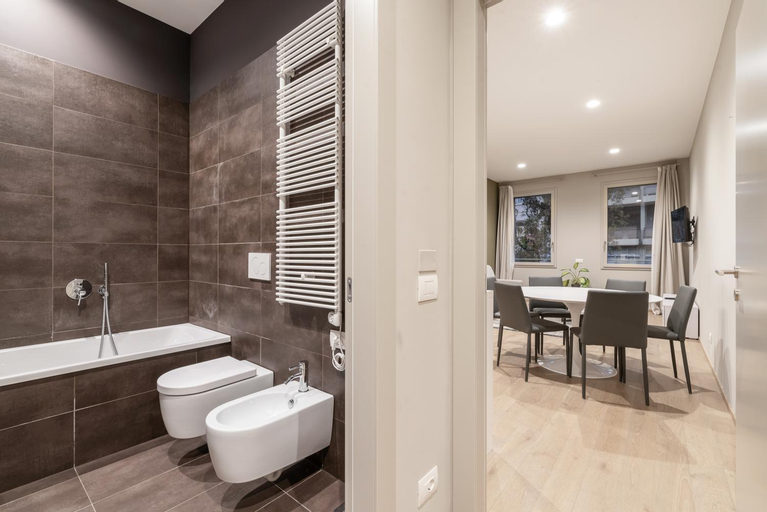 Bathroom 9