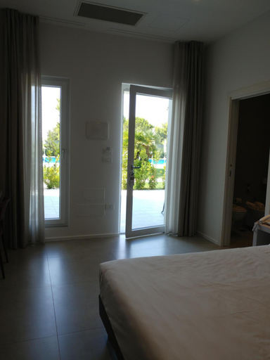 Bedroom 3, SALAPIA SALIS RESORT, Barletta-Andria-Trani