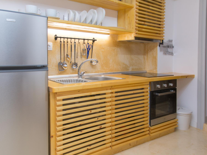 Kitchen 2, Alleyway House, Attica