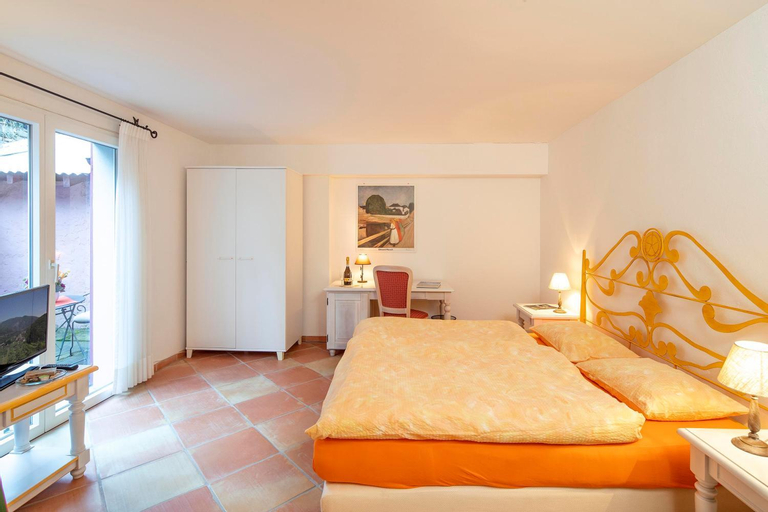 Bedroom 2, Hotel al Ponte Antico, Locarno