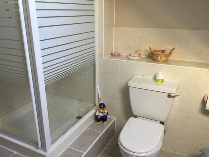 Bathroom 2, Woodcockfaulds House, Stirling
