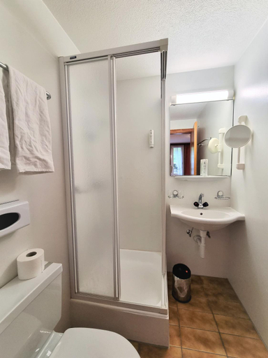 Bathroom 3, Self-Service Guesthouse Berggeist, Visp