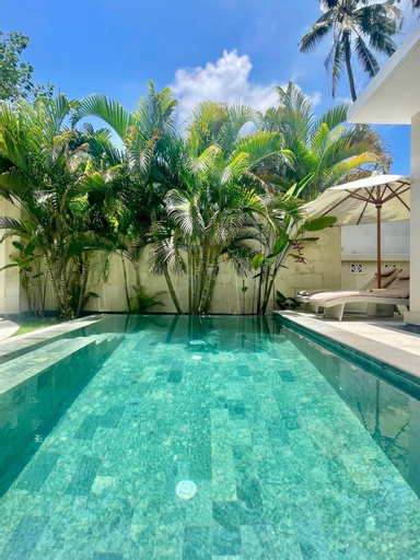 Swimming Pool 11