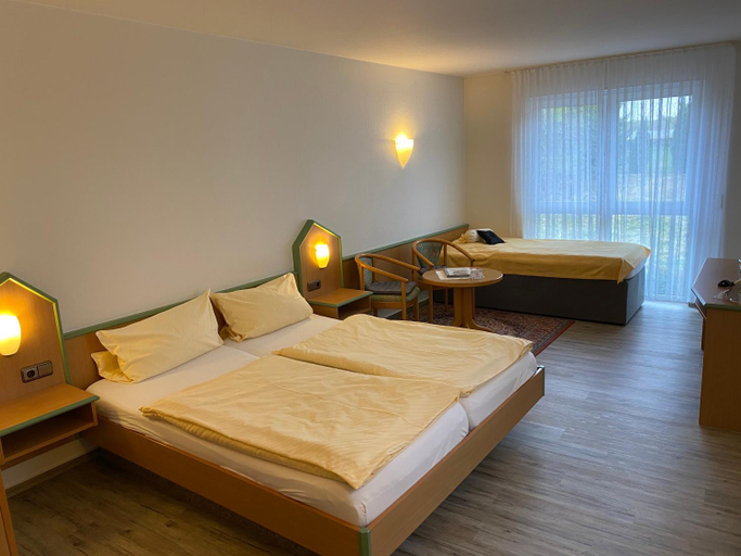 Bedroom, Hotel garni Am Brunnenplatz, Vulkaneifel