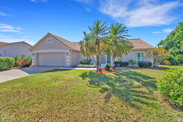 Garden 2, Villa Anna Retreat with Pool, Collier