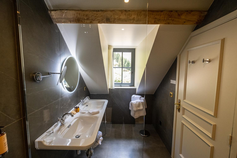 Bathroom 3, Hotel du cirque et de la cascade, Hautes-Pyrénées