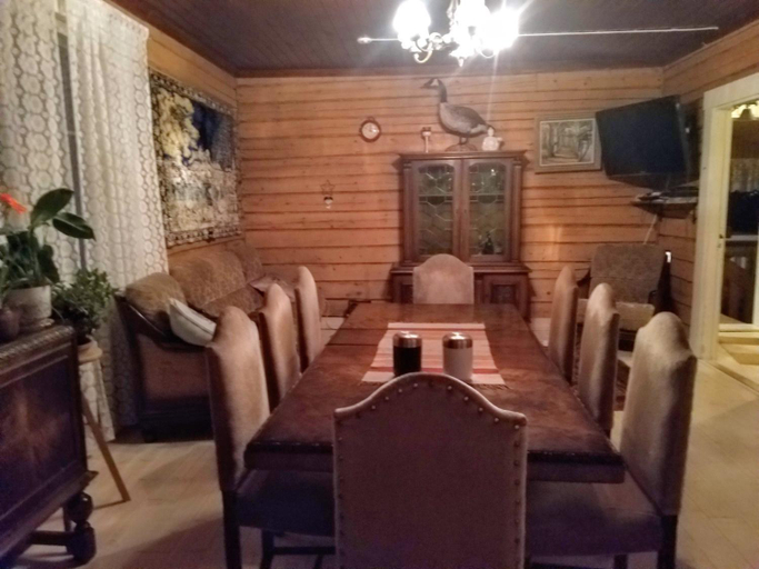 Dining Room 7