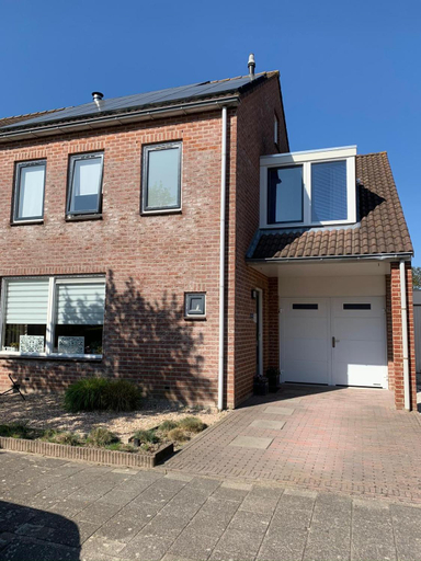 Others 5, Lise's Place, Veere
