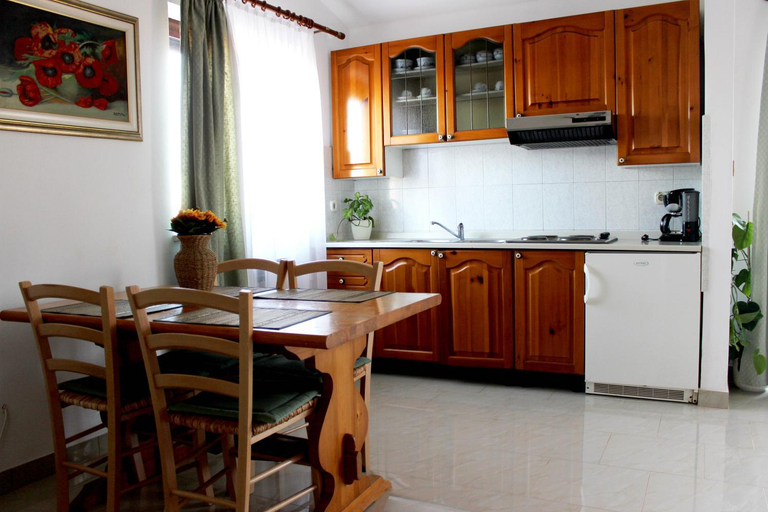 Others 2, Apartments Cavae Romanae, Medulin