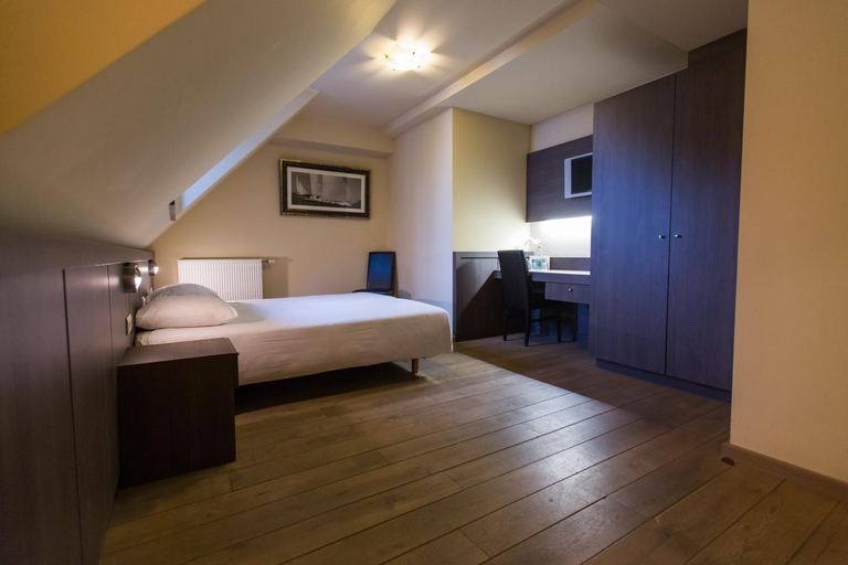 Bedroom, Hotel De Spaenjerd, Limburg