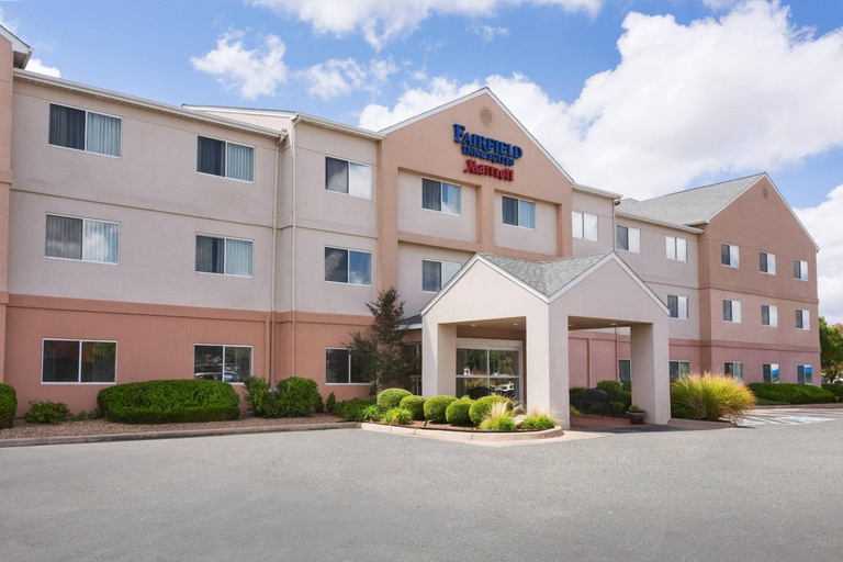Exterior & Views 2, SureStay by Best Western Norman, Cleveland