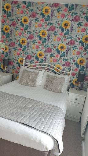 Others 5, No 6 Quality Guesthouse, Conwy