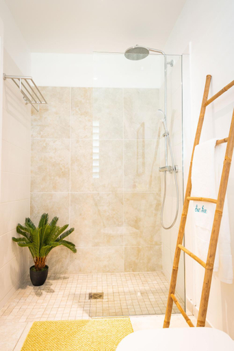 Bathroom 2, Villa Cocotier a 50 metres de la plage, Le Diamant